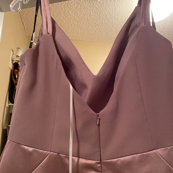 Gown - Picture 3 of 3